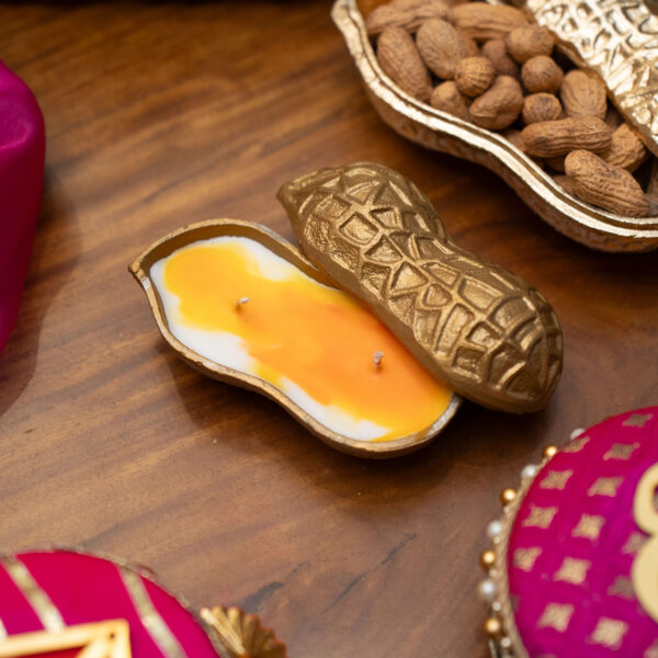 Soy Wax Candle in Metal Peanut-Shaped Container – Min. 25 pcs @ ₹375