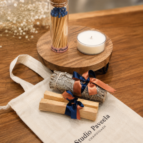 Wellness Smudging Box – Sage & Palo Santo Ritual Set