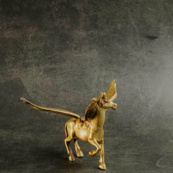 The Flying Horse – Exclusive Home Décor